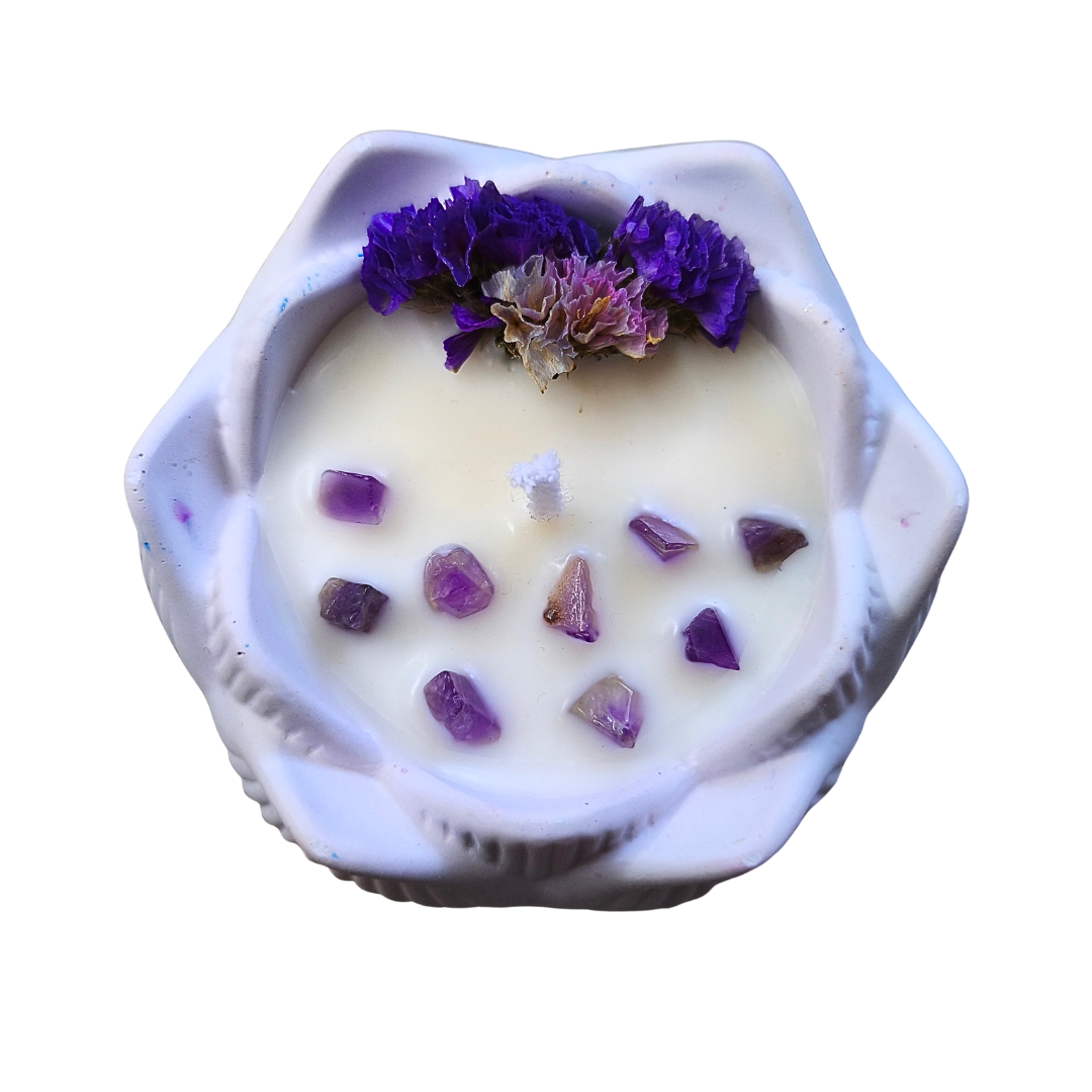 Vela Flor de Lótus com Óleo Essencial de Lavanda e Ametista