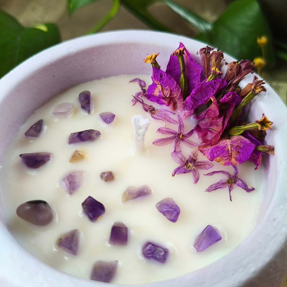 Vela Ânima com Óleo Essencial de Lavanda e Ametista