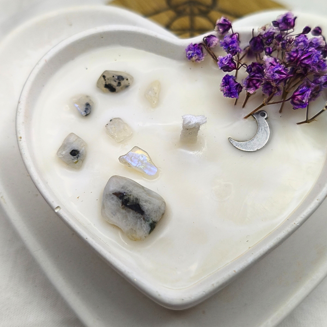 Conjunto Vela Gengibre e Eucalipto em base Coração com Pedra da Lua