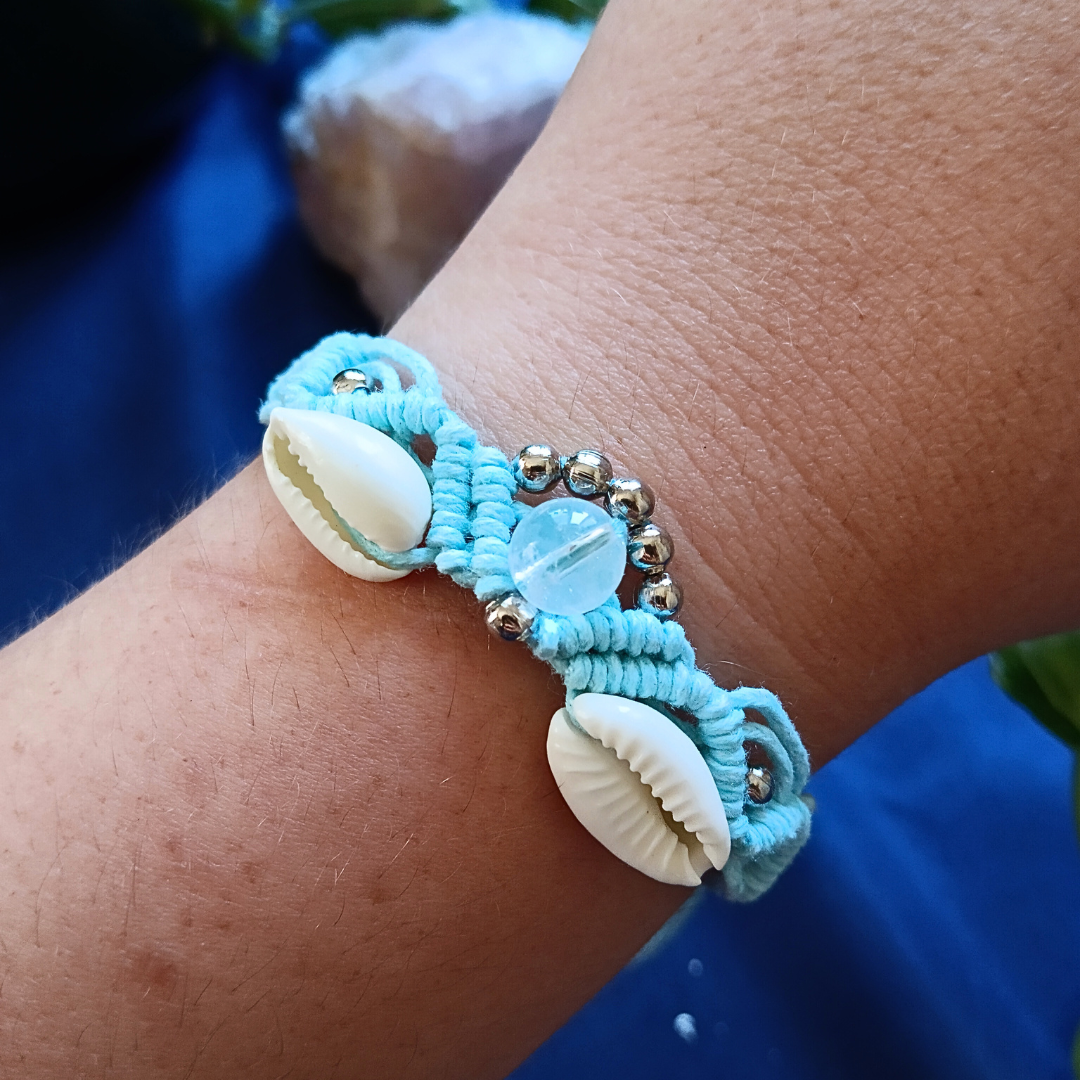 Pulseira Azul com Quartzo Transparente