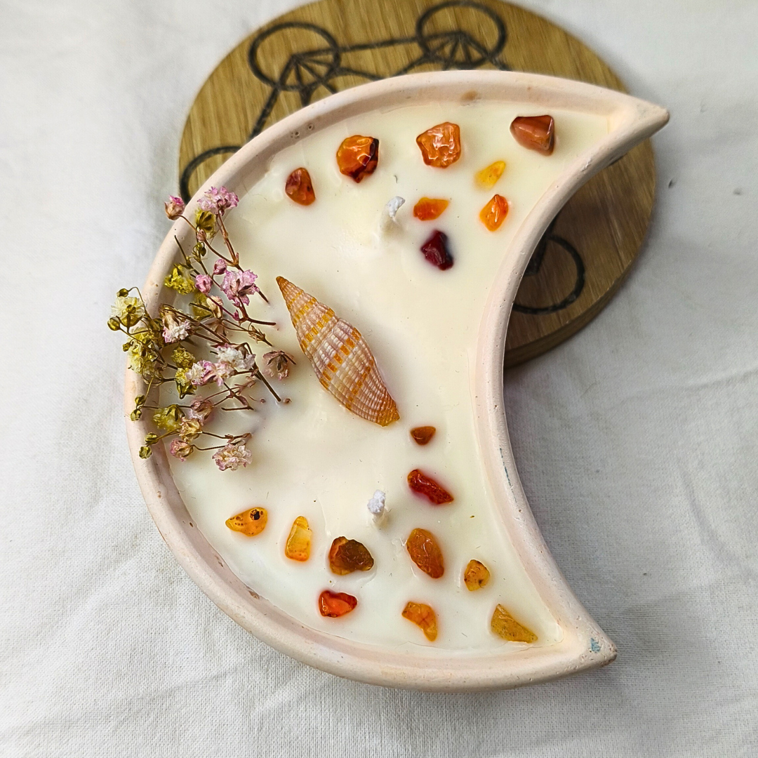 Vela Madeira de Cedro em base Lua com Cornalina