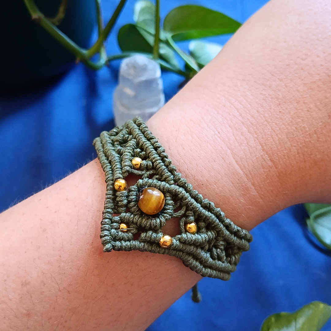 Bracelete Verde com Olho de Tigre