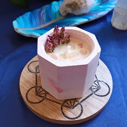 Vela Copo com Óleo Essencial de Canela e Quartzo Rosa