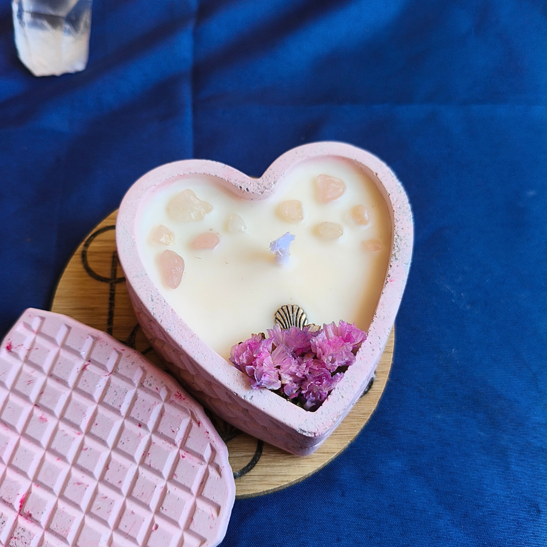 Vela Caixa Coração com Óleo Essencial de Lavanda e Quartzo Rosa