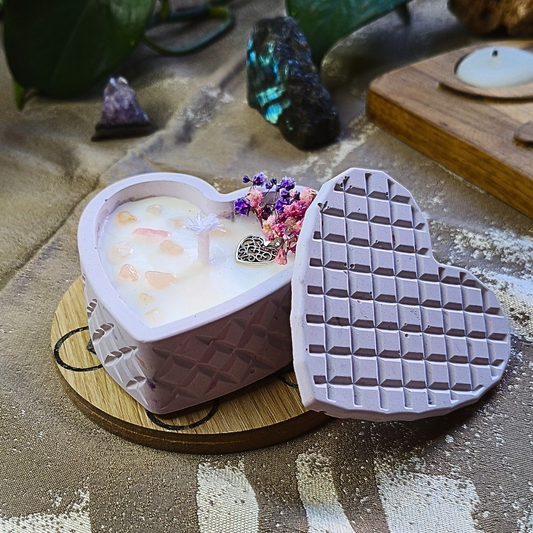 Vela Caixa Coração com Óleo Essencial de Lavanda e Quartzo Rosa