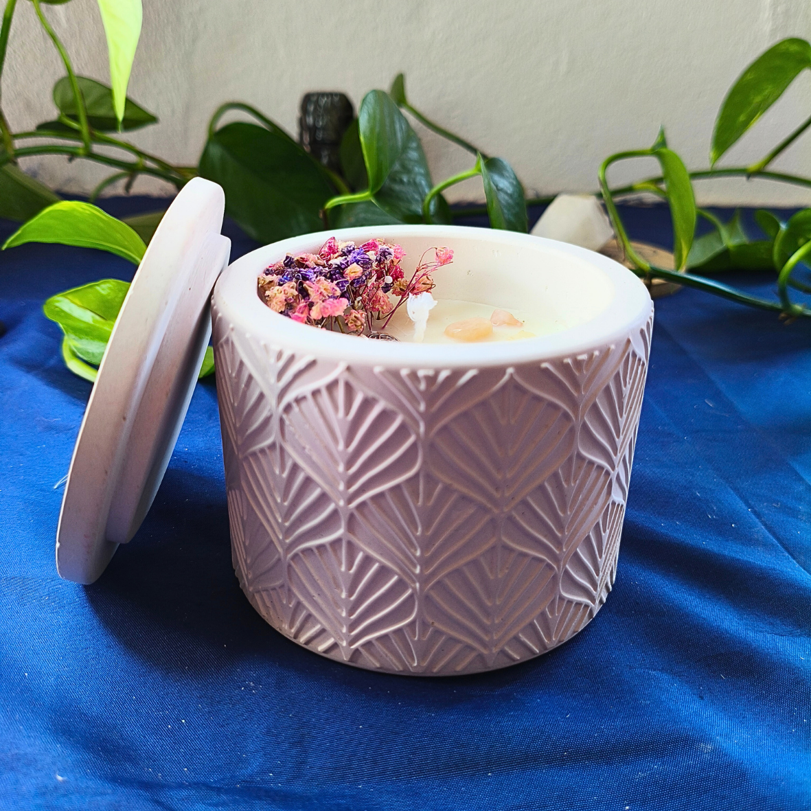 Vela Pote Grande com Óleo Essencial de Lavanda e Quartzo Rosa