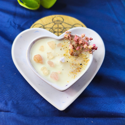 Conjunto Vela Corações com Óleo Essencial de Lavanda e Quartzo Rosa