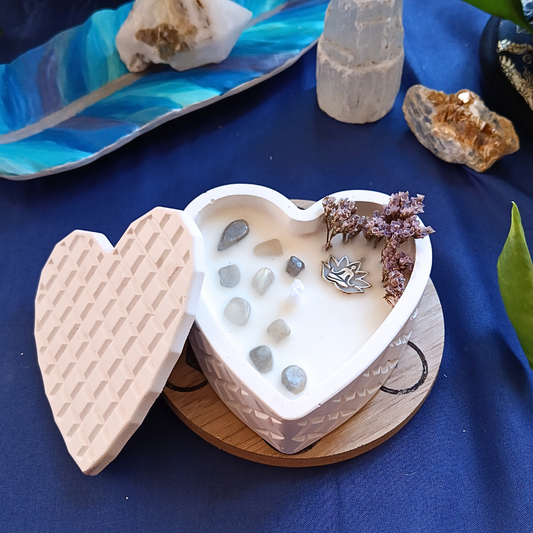Vela Caixa Coração com Óleo Essencial de Eucalipto e Labradorite
